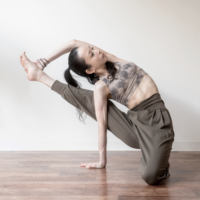 プリーツドレープヨガパンツ 2783