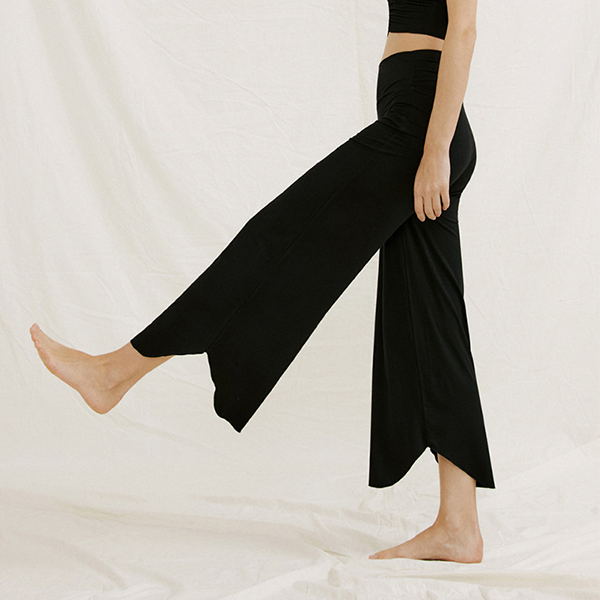 ラウンドヘムヨガワイドパンツ 3356