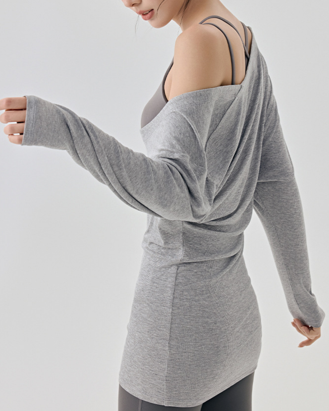 レアシュルUネックロングリブニット 3833