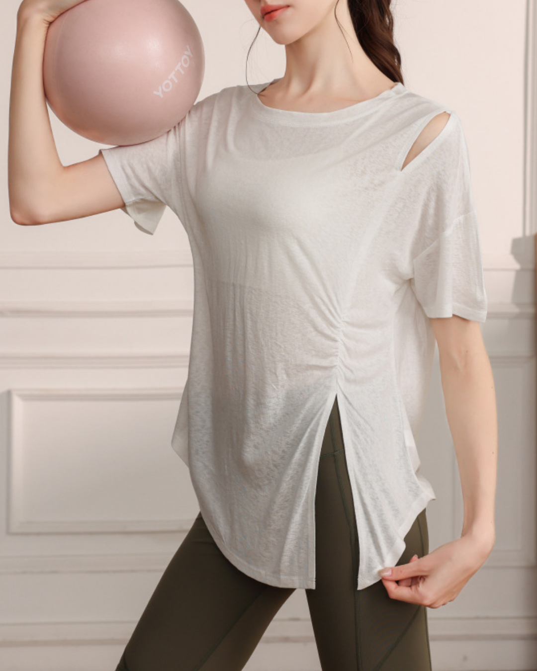 くすみハーフシアーショルダーカットアウトヨガT 3821