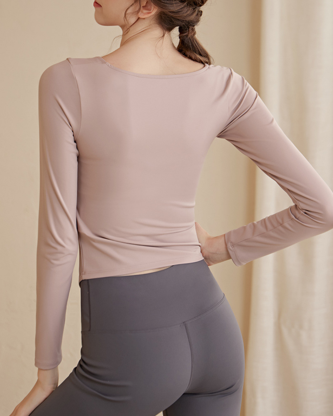 エクランスアシンメトリーヘムトップ 3978