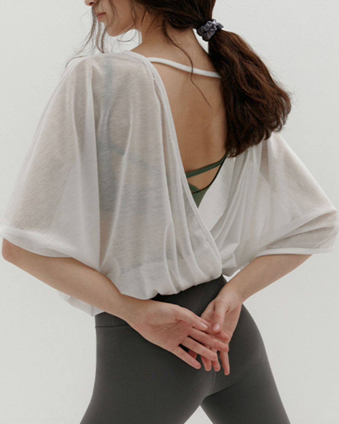 ハーフシアールーズスリーブヨガブラウス 2551