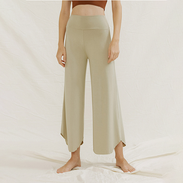 ラウンドヘムヨガワイドパンツ 3356