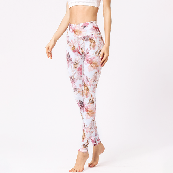 Watercolor sketch yoga leggings in the sun 2108