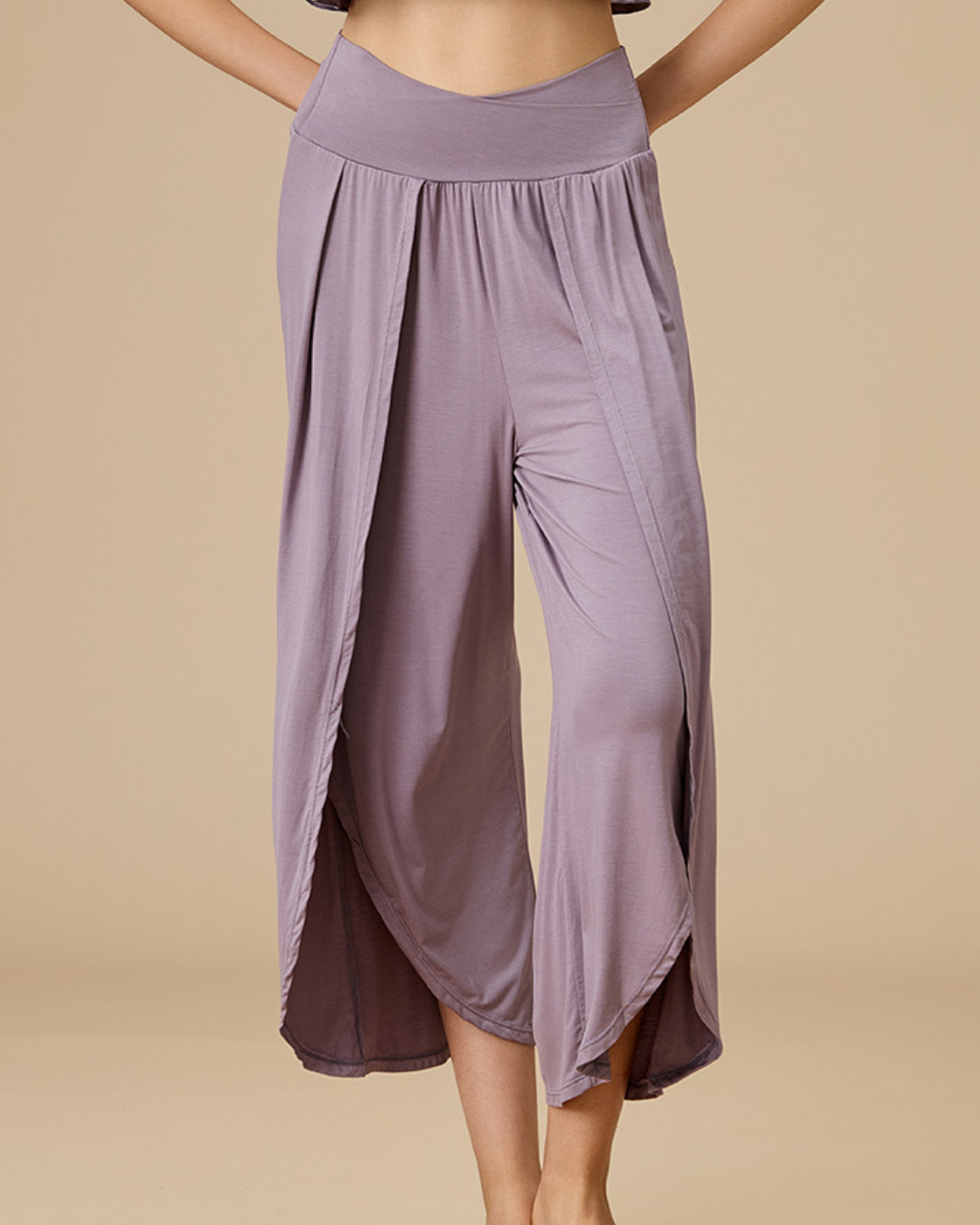 ラウンドヘムタックフレアパンツ 3913