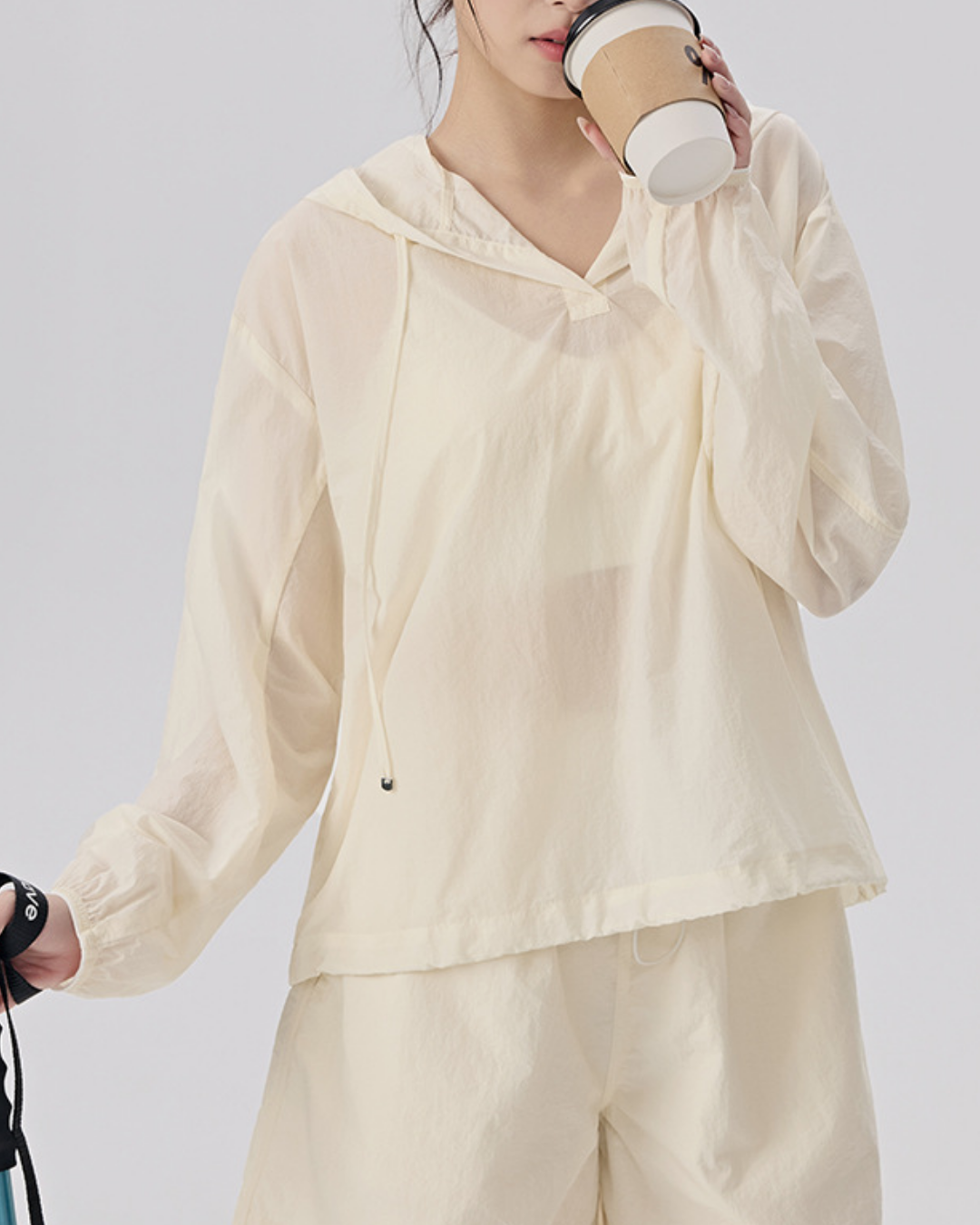 UPF50+エアリーフーディー 3976