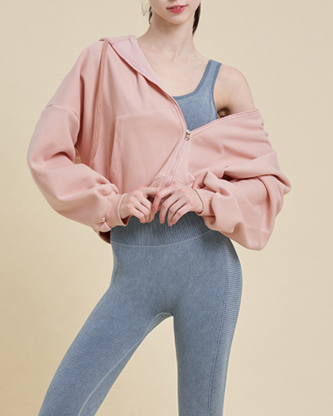 オーバーサイズウォームアップジップフーディー 3926