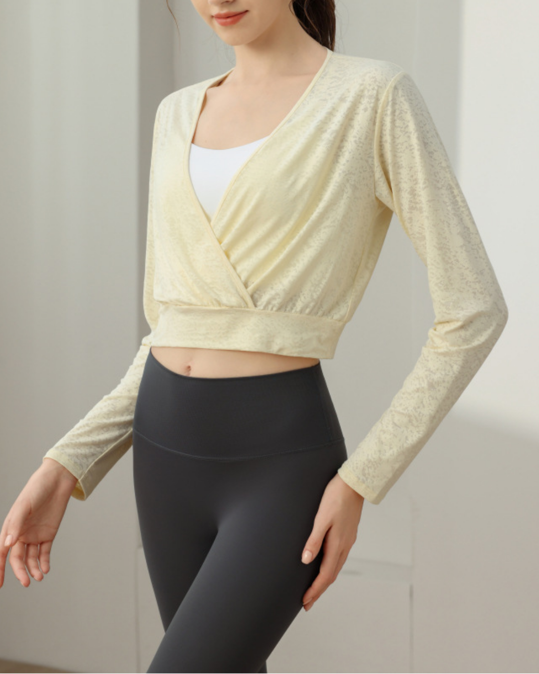ミラージュカシュクールヨガロングトップ 3850