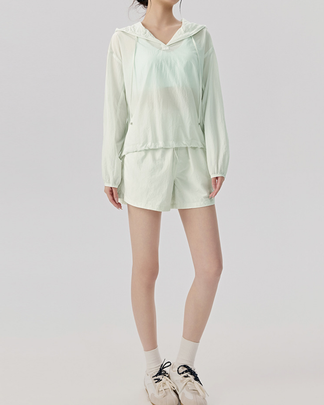 UPF50+エアリーフーディー 3976