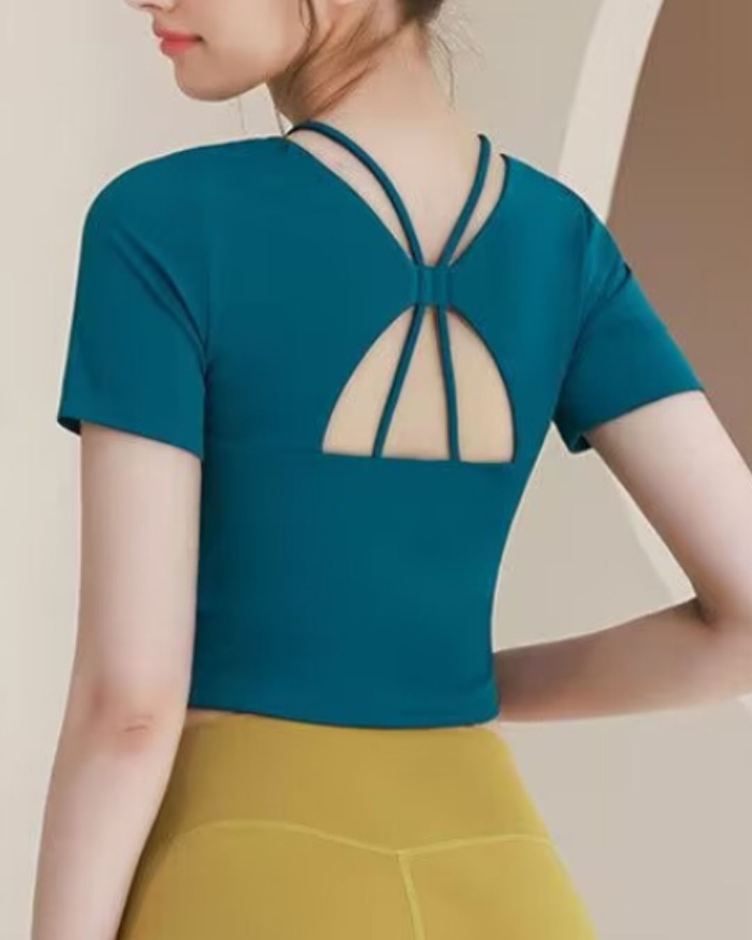 フネトゥルデリエールヨガブラトップ 3508