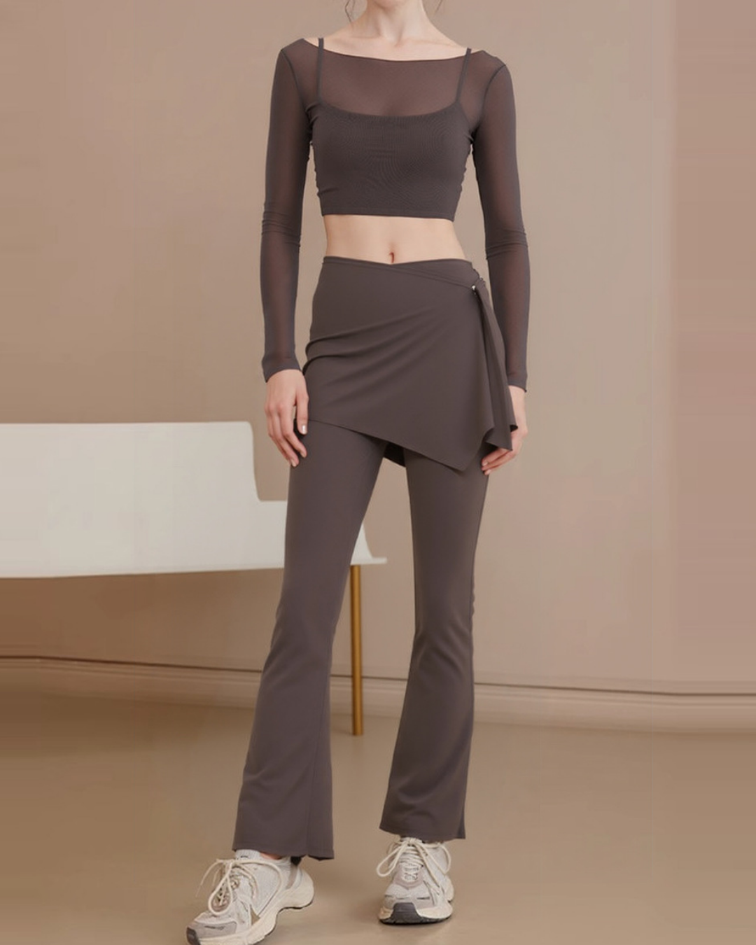 プレーヌフレアヨガセットアップ 3979