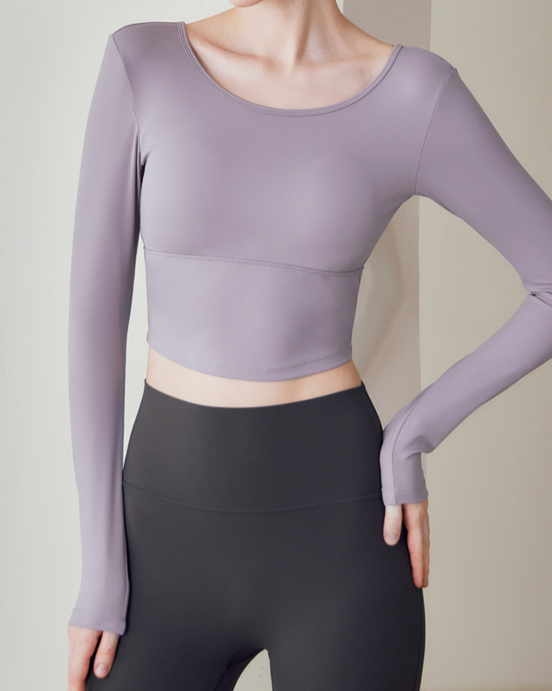 シレーヌバッククロスヨガロングトップ 3959