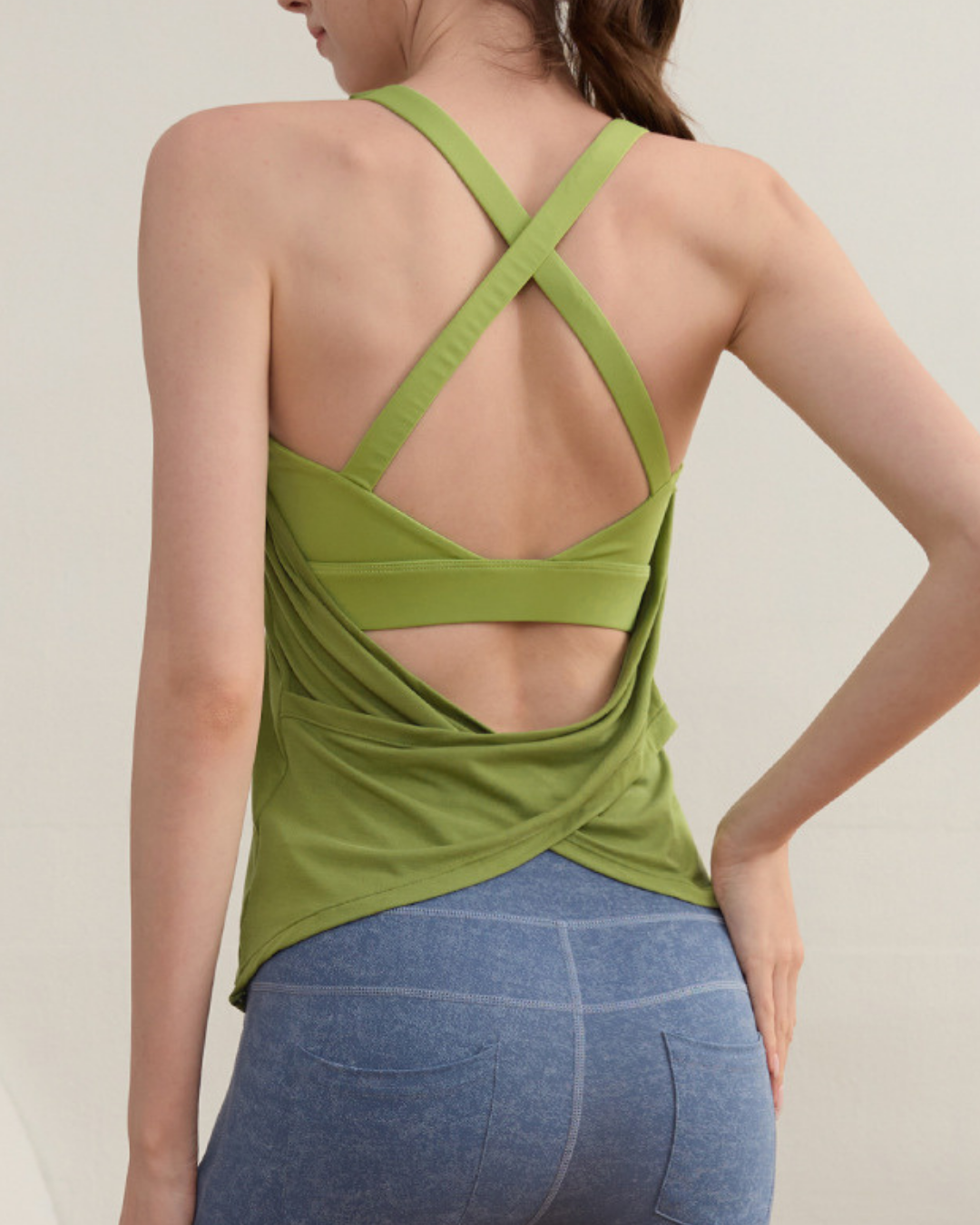 バックオープンレイヤードヨガタンク 2982