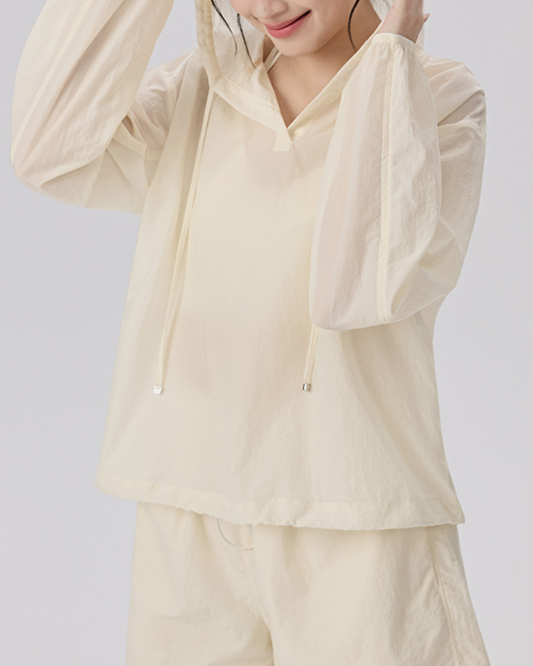 UPF50+エアリーフーディー 3976