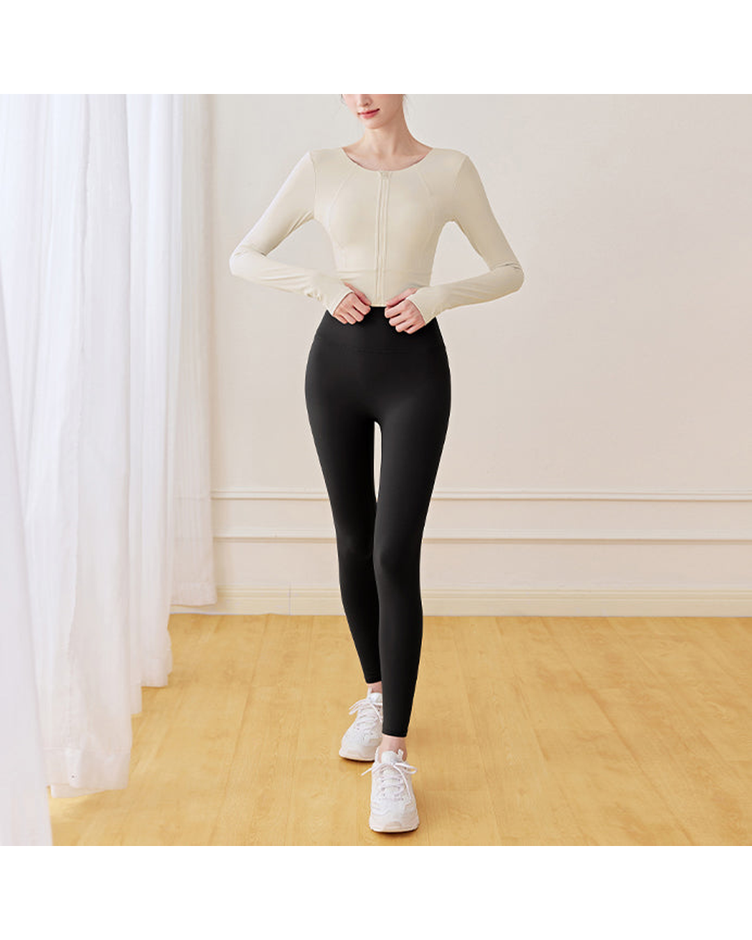 シュエットフロントジップヨガトップ 3124