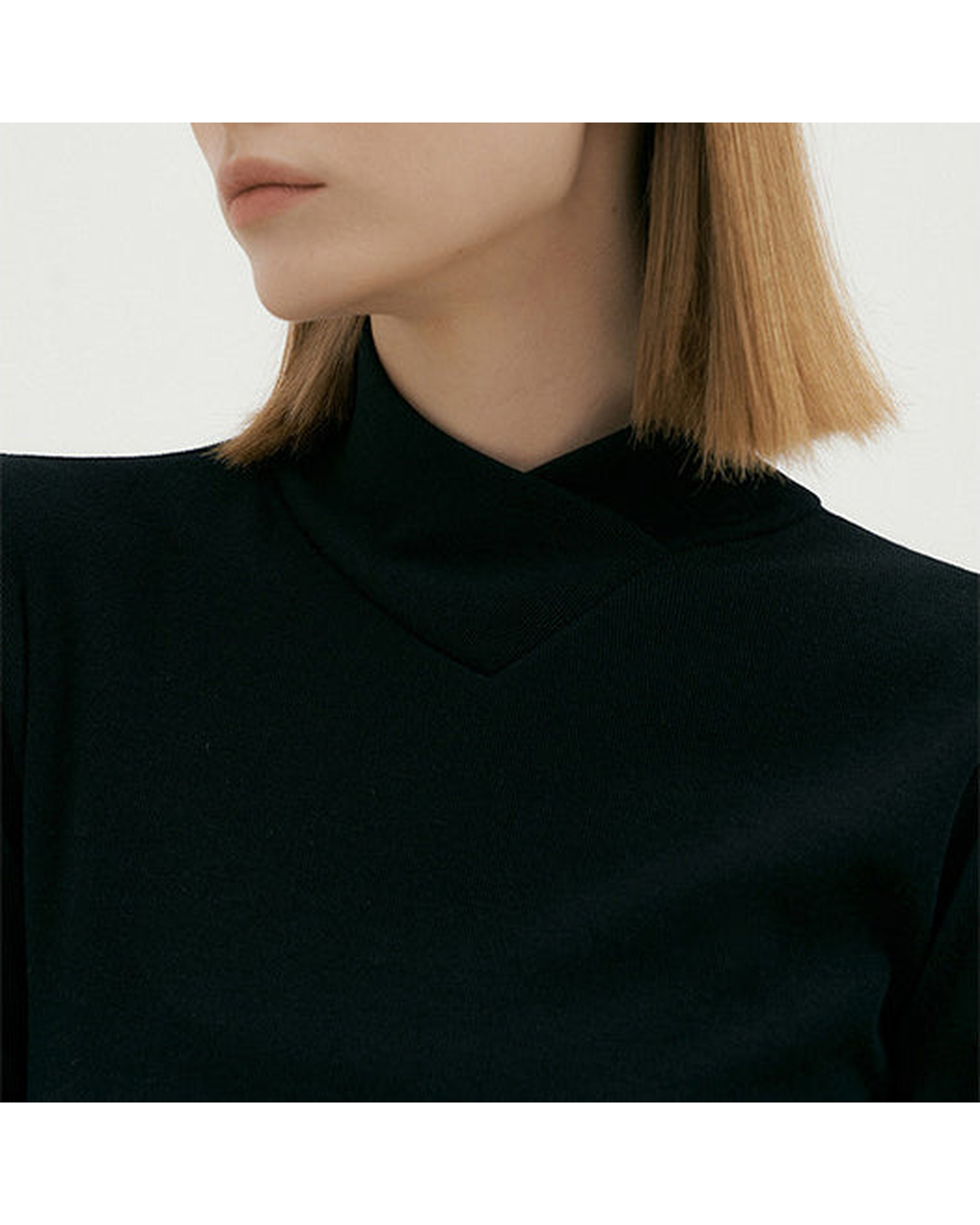 ナチュラルカラークロスハイネックヨガカットソー 2947